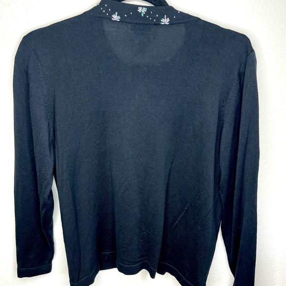 Anna Gray petites Black silk and cotton Cardigan with one button at the neck. - Picture 2 of 4